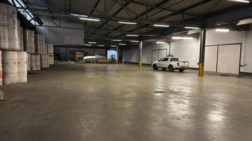 Foto - Hallenfläche - 4.280,00 EUR Kaltmiete,