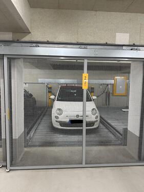 Foto - Tiefgaragenstellplatz Nähe UKE - 125,00&nbsp;EUR Miete,