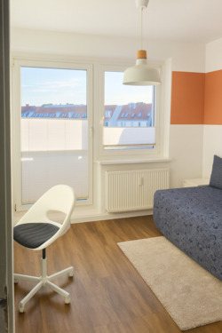 Foto - Modernes, möbliertes WG-Zimmer mit Balkon ab dem 01.09.