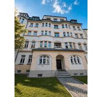 Frisch renovierte 3-Zi.-Wohnung, Stellplatz, Balkon, Aufzug - Chemnitz Altendorf