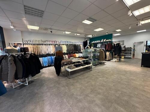 Foto - Ladenfläche abzugeben-Dringend & mit Inventarübernahme möglich