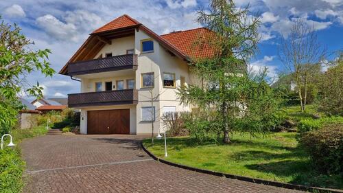 Foto - Exklusives Ein-bis Zweifamilienhaus mit Traumhafter Fernsicht