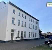 Schöne, ruhig gelegene 3-Zimmer-Wohnung mit Tageslichtbad, Wanne und Dusche. Stellplatz möglich! - Magdeburg Leipziger Straße