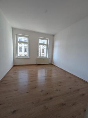 Foto - +++GROßE 3-R. WHG. +TAGESLICHTBAD m. WANNE+++GROßZÜGIGE RÄUME + BALKON+++