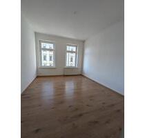 +++GROßE 3-R. WHG. +TAGESLICHTBAD m. WANNE+++GROßZÜGIGE RÄUME + BALKON+++ - Leipzig Südost