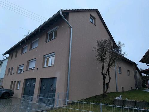 Foto - Attraktives kernsaniertes Vierfamilienhaus mit großem Garten