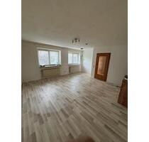 Gepflegte Wohnung mit Einbauküche und großzügigem Wohnbereich - Elmshorn