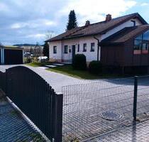 Wohnanwesen mit Pferdehaltung | 4.000 m² | Reitplatz - Thiersheim