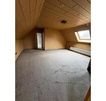 6-Zimmer-Wohnung mit Dachboden-zentral gelegen und viel Potenzial - Recklinghausen