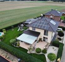 Stadtvilla mit Doppelcarport in Heemsen, top Zustand