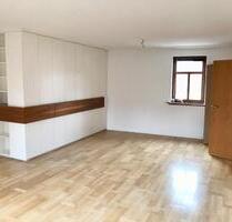 3 Zimmer Wohnung, Top Lage, Gerolzhofen Stadtmitte, sarniert