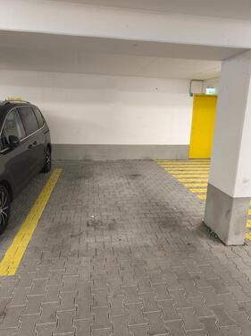Foto - Tiefgaragenstellplatz Rathenaustraße 52 80937 München