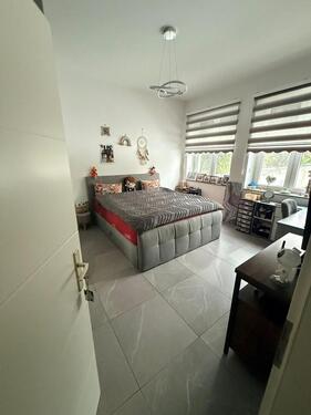 Foto - 9 Zimmer Mehrfamilienhaus, Wohnhaus in Krefeld