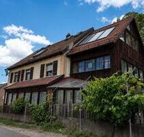Großzügiges Mehrfamilienhaus in ruhiger Lage - Ippesheim