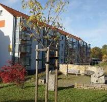 3-RWE an der Talsperre, ZH, Balkon mit Schieberverglasung im 3. OG - Dippoldiswalde