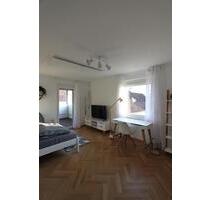 Schönes möbliertes Zimmer mit Balkon in 4er WG - Heilbronn Kernstadt Schönes möbliertes Zimmer mit Balkon in 4er WG - Heilbronn Kernstadt