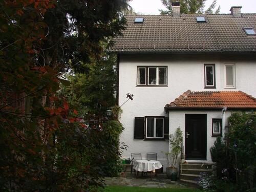 Foto - gepflegte,ältere DHH an Gartenliebhaber in begehrter,ruhiger Lage