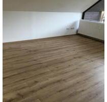 Gepflegte helle Dachgeschosswohnung in Einfamilienhaus - Goslar Jürgenohl Gepflegte helle Dachgeschosswohnung in Einfamilienhaus - Goslar Jürgenohl