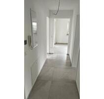 Erdgeschosswohnung kernsaniert zu vermieten ab dem 01.02.2026 - Täferrot