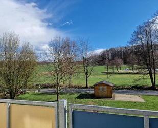 Super sonnige Fünf-Raumwohnung - 920,00&nbsp;EUR Kaltmiete, ca.&nbsp; 140,00&nbsp;m&sup2; in Bischofswerda (PLZ: 01877)