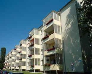 4-Raum-Wohnung im Stadtzentrum mit Badewanne und Balkon - Gera