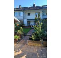 Charmantes RH möchte gerne ihr neues Zuhause werden - Wuppertal Brill