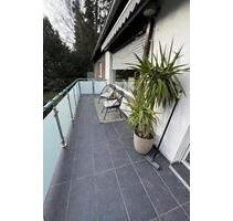 Elegante Wohnung mit Balkon & EBK & Garage in Steele - Essen Stadtbezirk VII