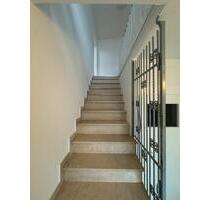 Lichtdurchflutete Maisonette mit Terrasse in Griesheim