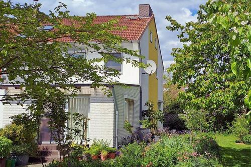 Foto - Reihenendhaus, großer Garten, sehr ruhige Lage
