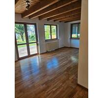 Haus zu vermieten - 1.950,00&nbsp;EUR Kaltmiete, ca.&nbsp; 149,00&nbsp;m&sup2; in Oberkirch (PLZ: 77704)