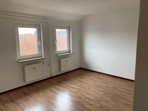 Foto - ! Zimmerwohnung - 280,00 EUR Kaltmiete,