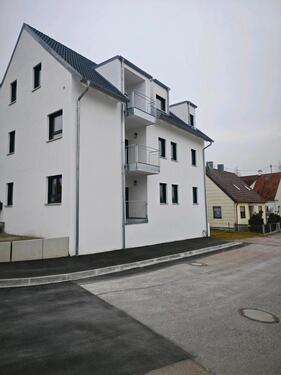 Foto - Mietwohnungen - 1.290,00&nbsp;EUR Kaltmiete, ca.&nbsp; 80,00&nbsp;m&sup2;