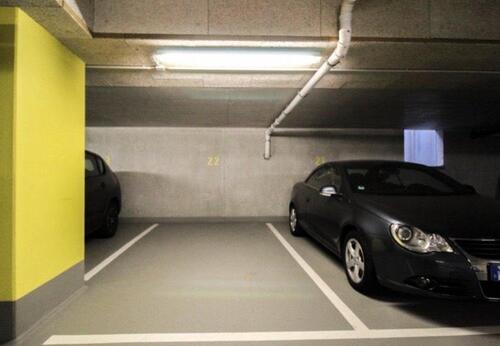 Foto - Tiefgaragenstellplatz zu vermieten