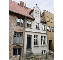 Wiederaufbau ( Neubau) einer Brandruine aus dem 13 Jh. - Lübeck Innenstadt