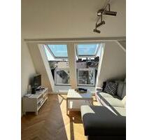 Moderne 2-Zimmer-Dachgeschosswohnung in Hamburg Winterhude