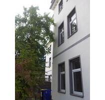 3-Raum-Wohnung, mit Einbauküche, ca. 84 m², 1. OG, ruhig und idyllisch gelegen in Parknähe - Meerane