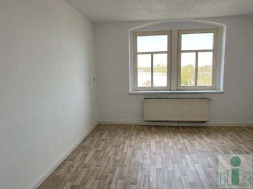 Foto - Frisch renovierte 3-Raum-Wohnung im Dachgeschoss in Löbau zu vermieten.