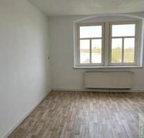 Frisch renovierte 3-Raum-Wohnung im Dachgeschoss in Löbau zu vermieten.