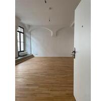 2-Raum-Wohnung auch als Praxis oder Büro für USt. befreites Gewerbe geeignet - Torgau