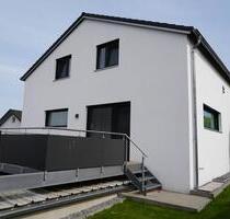 Doppelhaushälfte - 637.000,00&nbsp;EUR Kaufpreis, ca.&nbsp; 117,00&nbsp;m&sup2; in Buch am Erlbach (PLZ: 84172)