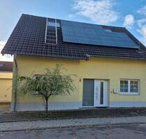 Einfamilienhaus mit Garten und Garage zur Miete - Jüchen