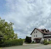 Gepflegtes Einfamilienhaus mit großem Grundstück und viel Platz - Gesees