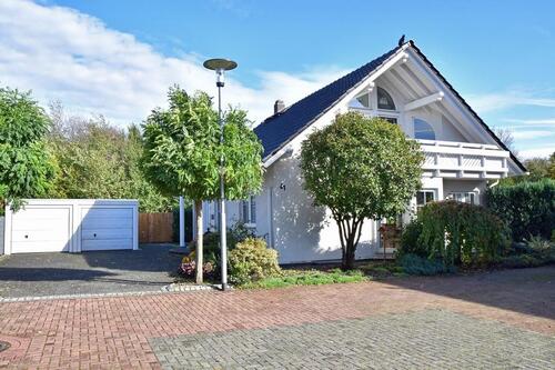 Foto - Freistehendes Einfamilienhaus mit Sauna in gehobener Lage