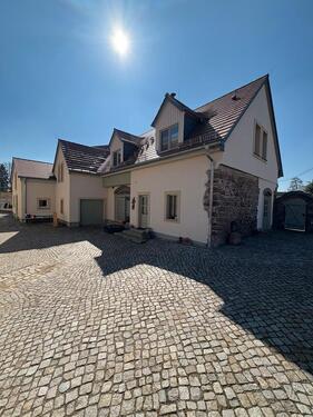 Foto - Einfamilienhaus zur Miete - 1.950,00&nbsp;EUR Kaltmiete, ca.&nbsp; 120,00&nbsp;m&sup2;