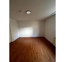 Schöne 4-Zimmer-Wohnung (auch geeignet als 3er-WG) in S-Ost - Stuttgart Stuttgart-Ost