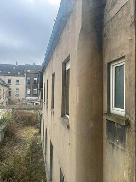 Foto - 15 Zimmer Mehrfamilienhaus, Wohnhaus zum Kaufen in Krefeld