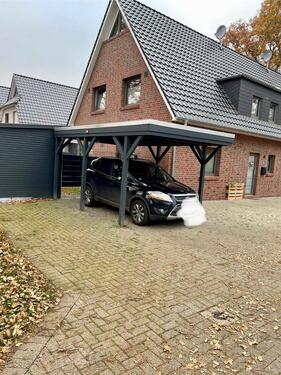 Foto - Doppelhaushälfte, Carport, Garten, Badewanne, Dusche