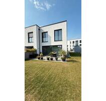 Reihenhaus an der Elbe - 1.387,00&nbsp;EUR Kaltmiete, ca.&nbsp; 116,00&nbsp;m&sup2; in Wittenberge (PLZ: 19322)