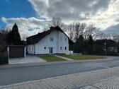 Foto - Erstbezug nach Sanierung: 5-Raum-Doppelhaushälfte mit geh. Küche