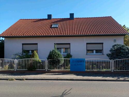 Foto - Wohnhaus mit Nebengebäude - 220.000,00 EUR Kaufpreis,